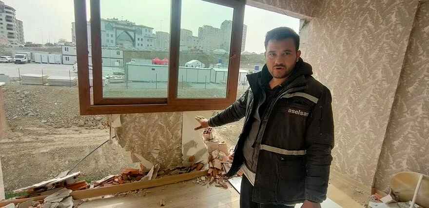 6 günlük bebeğinin ağlaması ile genç çiftin hayatı kurtuldu