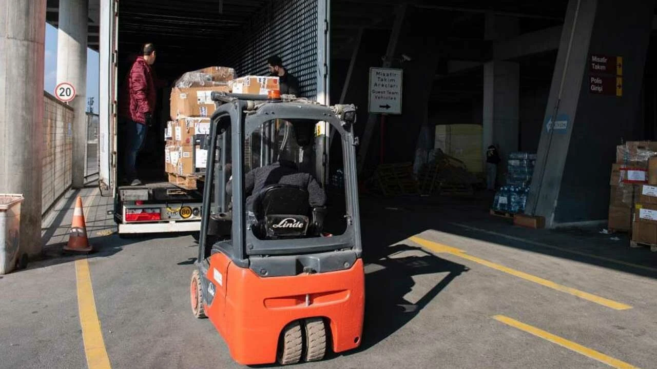 Dursun Özbek: "250 adet kalıcı konut, 10 okul yapacağız"