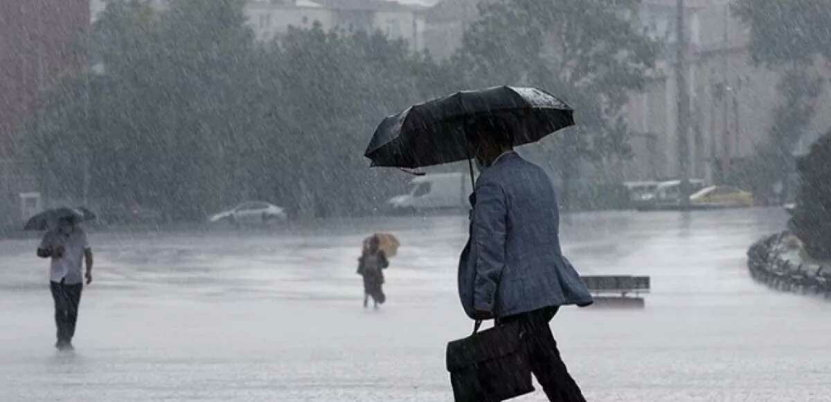 Sağanak yağış kaç gün daha sürecek? Meteoroloji yeni haftanın raporunu uyarılar yaparak duyurdu