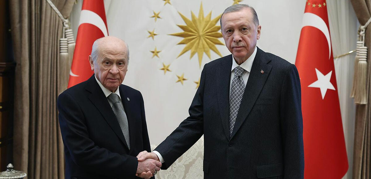 Son dakika! Beştepe'de seçim zirvesi: Cumhurbaşkanı Erdoğan ile Bahçeli bir araya geldi