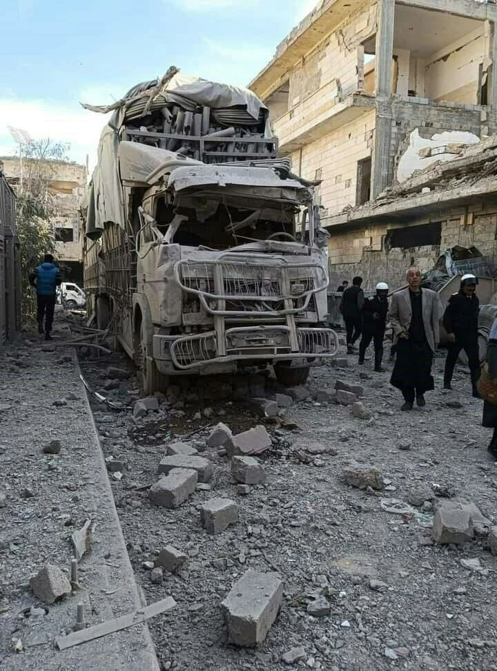 Suriye depremin yaralarını saramadan saldırılar sürüyor! İran destekli gruplara SİHA saldırısı: Ölü ve yaralılar var