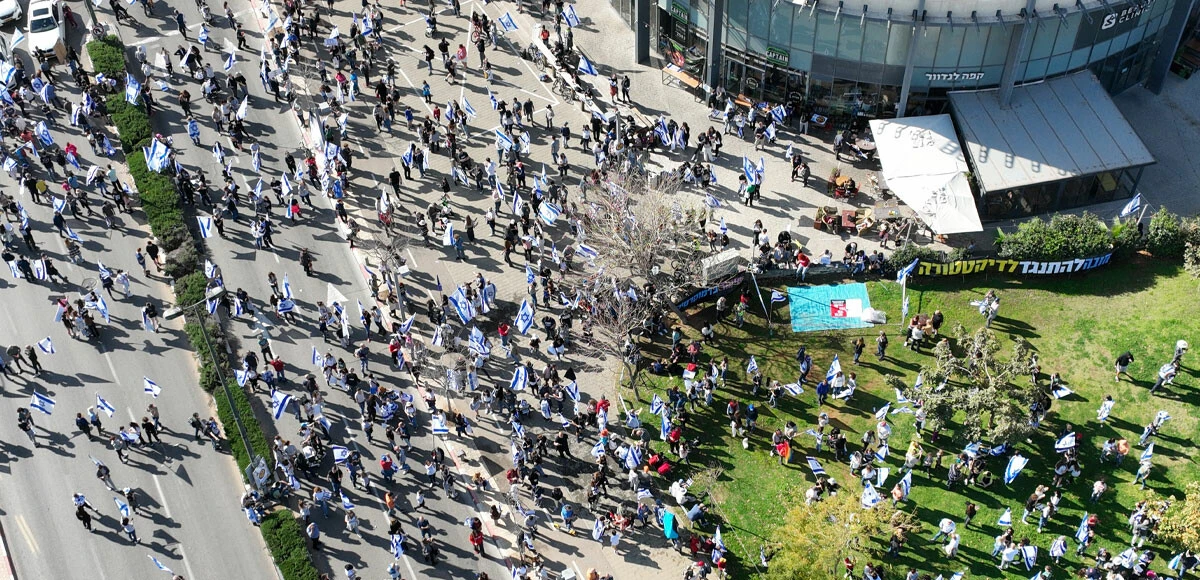 İsrail'de 'Sivil itaatsizlik günü' eylemleri! Başbakan Netanyahu hedefte