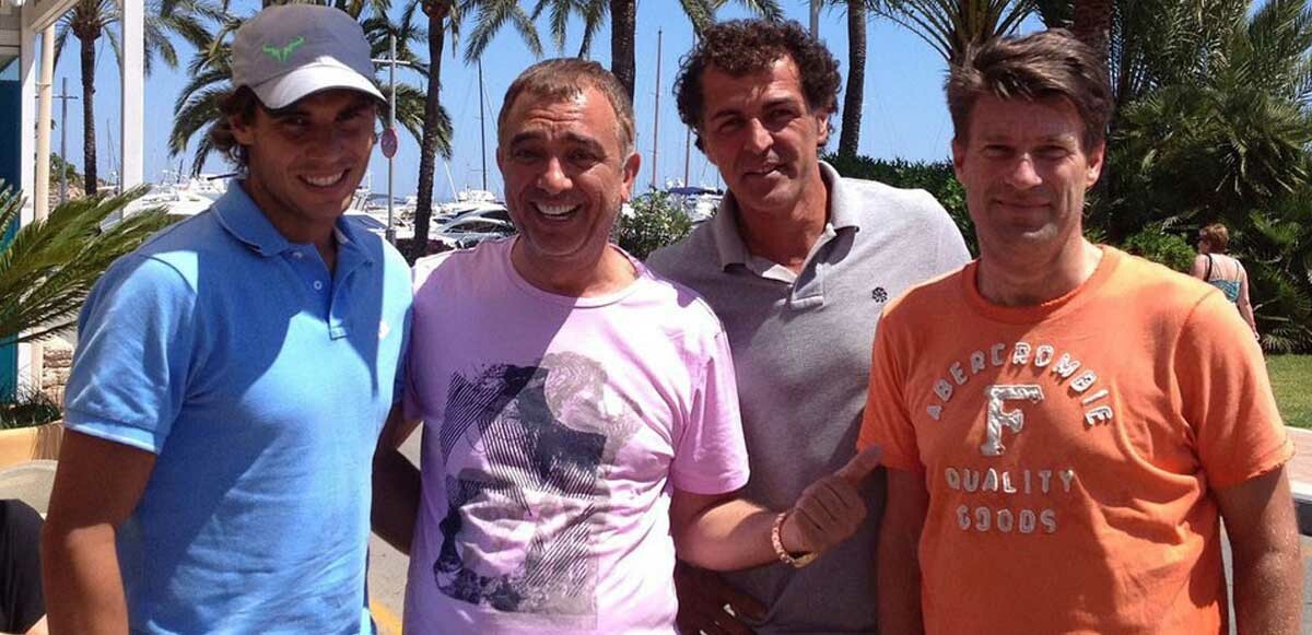 Rafael Nadal’ın raketi ve tişörtü depremzede çocuklar için satışa çıktı