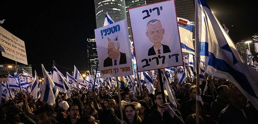 İsrail’de Netanyahu protestoları büyüyor! Halk meydanları doldurdu