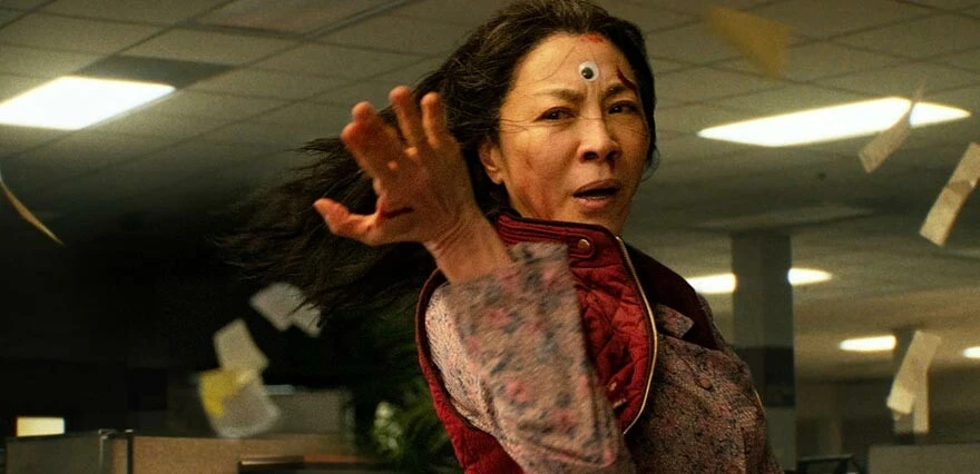 Oscar ödülleri sahiplerini buluyor! İlklerin gecesinde dikkat çeken notlar