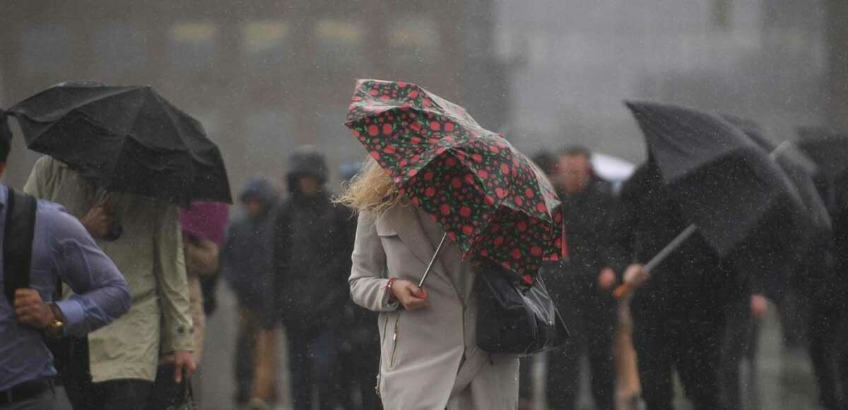 Sıcaklıklar düşüşe geçti, sağanak şiddetini artırdı! Meteoroloji son raporunu paylaştı