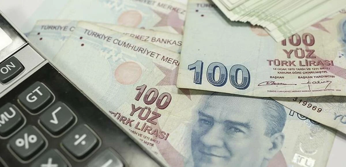 Emeklilerin gözü kulağı bu haberde! Bayram ikramiyesine zam yapılacak mı? EYT’lilere en az 1.100 TL ödeme