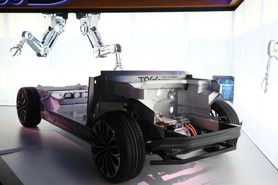 Togg'un fiyatı belli oldu, özellikleriyle farkını ortaya koydu 