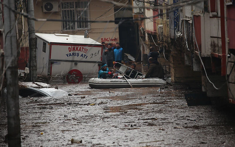 Önce deprem sonra sel! 3 ay önce törenle açılan Abide Kavşağı suya gömüldü: Acı bilanço ağırlaşıyor