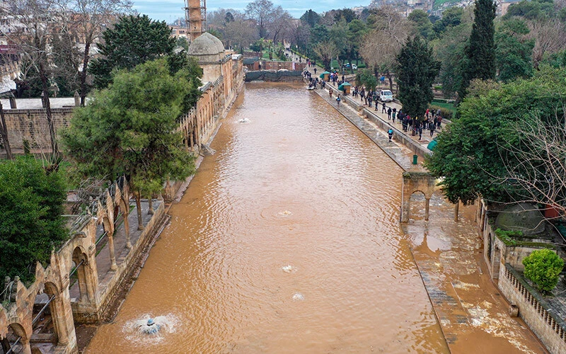 Önce deprem sonra sel! 3 ay önce törenle açılan Abide Kavşağı suya gömüldü: Acı bilanço ağırlaşıyor