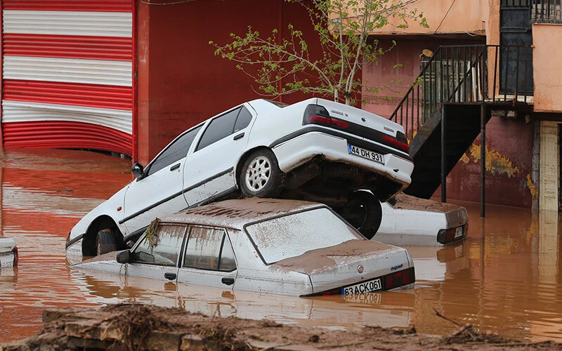 Önce deprem sonra sel! 3 ay önce törenle açılan Abide Kavşağı suya gömüldü: Acı bilanço ağırlaşıyor