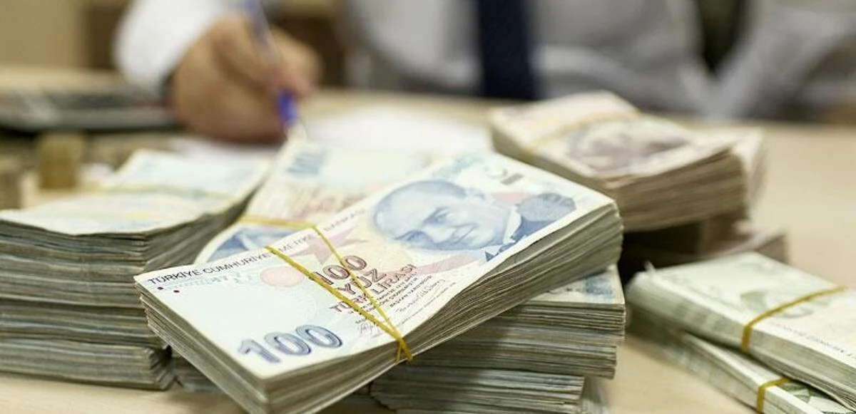 Alışveriş yaparken 2000 TL kazanma fırsatı Halkbank’ta! 34042’e SMS atanlara nakit ödeme yapacak