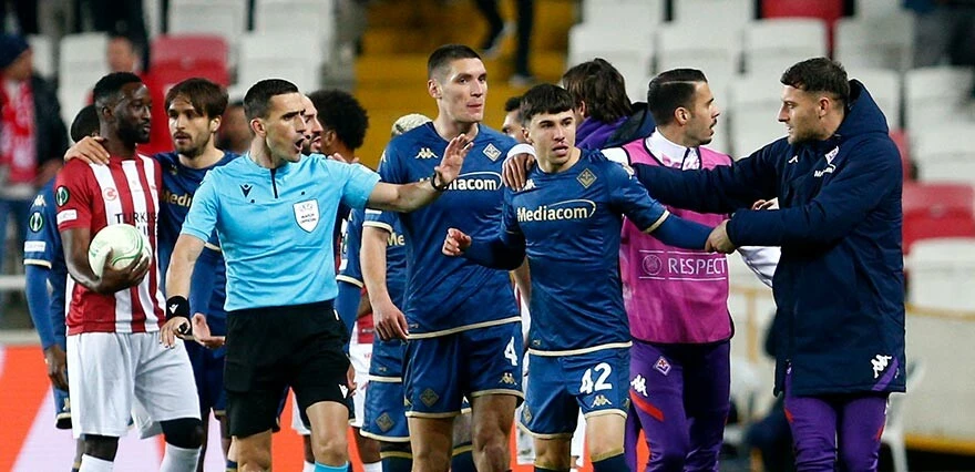 Fiorentinalı futbolcunun burnunu kıran maganda tutuklandı