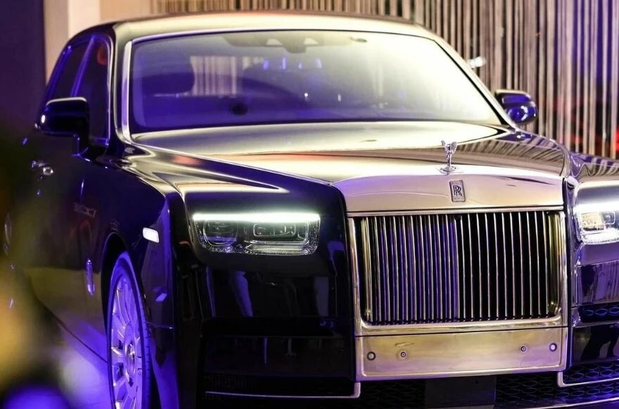 UK’nin lüks otomobil markası Rolls-Royce, uzay macerası için düğmeye bastı! Ay’a nükleer reaktör kurulumu işin hazırlıklar başladı! O tarihe dikkat…