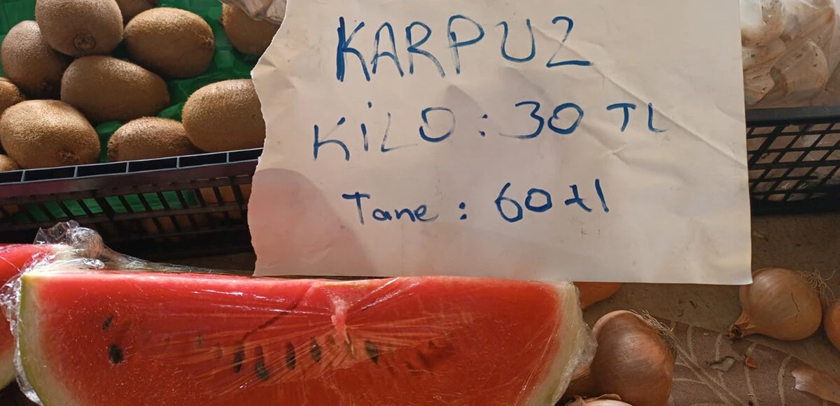 Tezgahlarda yerini aldı: Karpuzun fiyatı cep yakıyor