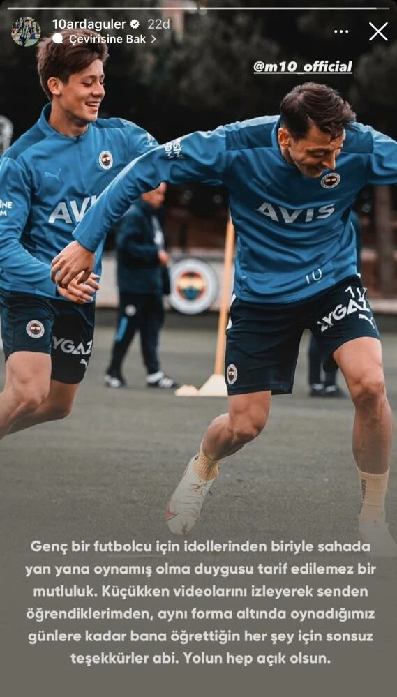 Mesut Özil futbolu bıraktı!