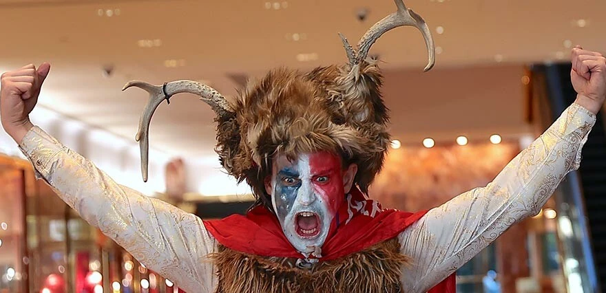 Trump taraftarları sokaklara indi! Bir ‘boynuzlu şaman’ daha görüldü