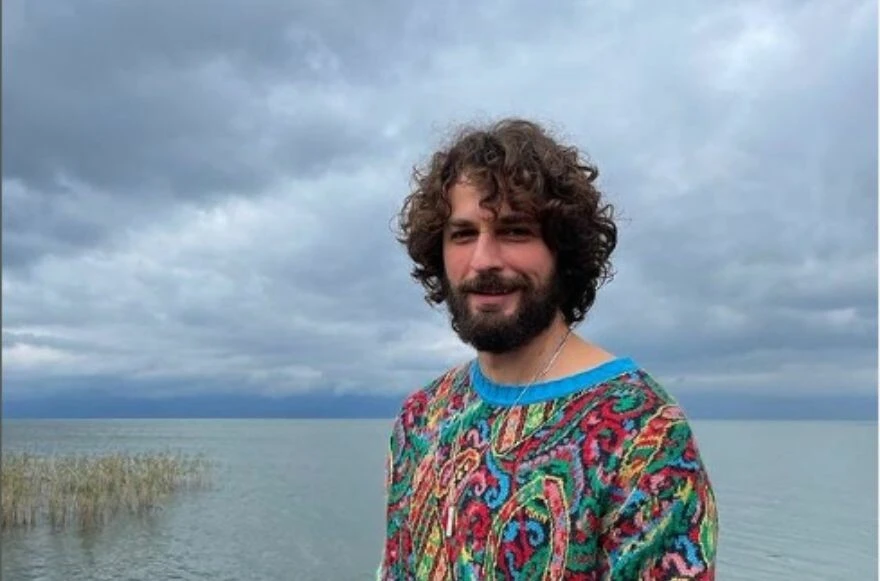 Yüz Yıllık Mucize Ali Tahir kimdir, gerçek adı ne? Birkan Sokullu kaç yaşında, evli mi?