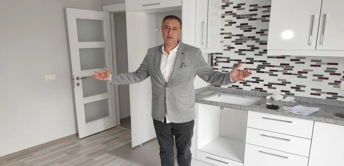 Depremden sonra evini terk etti, döndüğünde başkasına kiraya verildiğini gördü