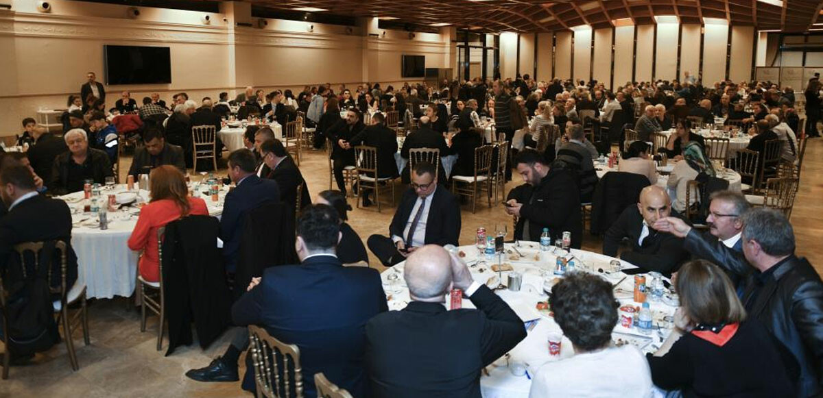 Esenyurt Belediye Başkanı Bozkurt Bulgaristan göçmeni vatandaşlarla iftarda buluştu