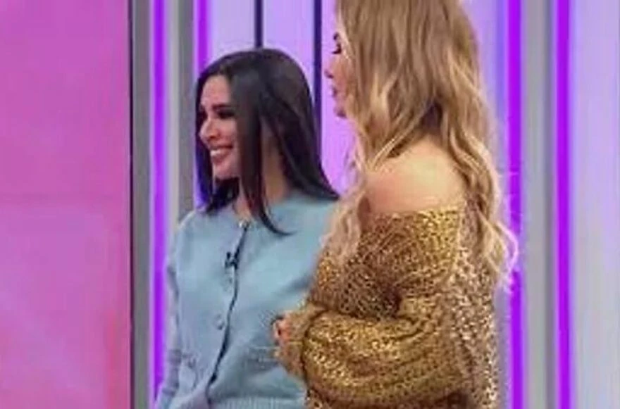 42 milyon liralık arabası gündem olmuştu! Şimdi de hırkasının fiyatı duyanları şaşkına çeviriyor! Bu hırka servet değerinde!