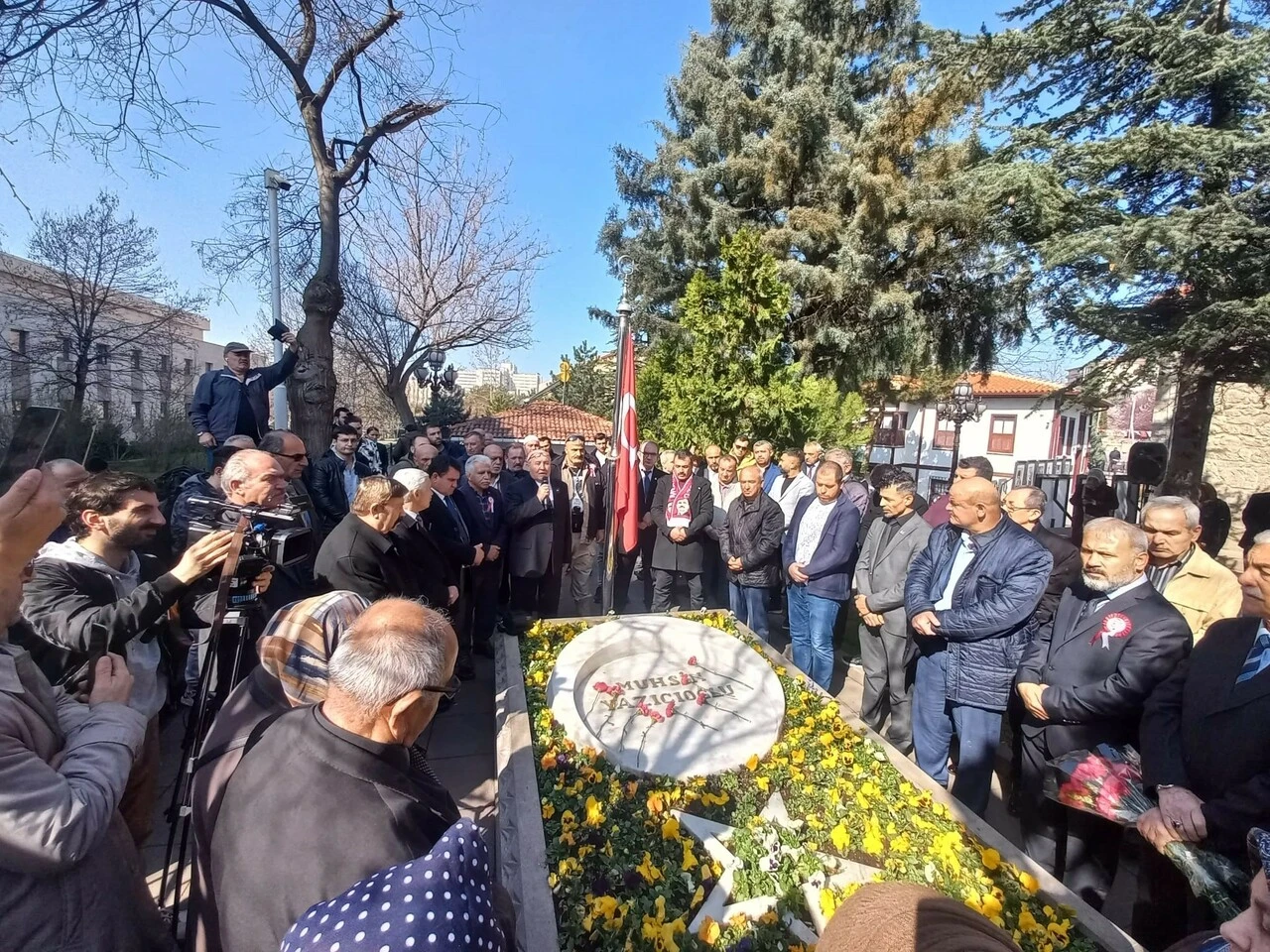 Muhsin Yazıcıoğlu vefatının 14. yılında dualarla anılıyor