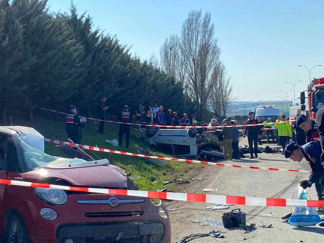 TEM Otoyolu'nda zincirleme kaza: Ölü ve yaralılar var