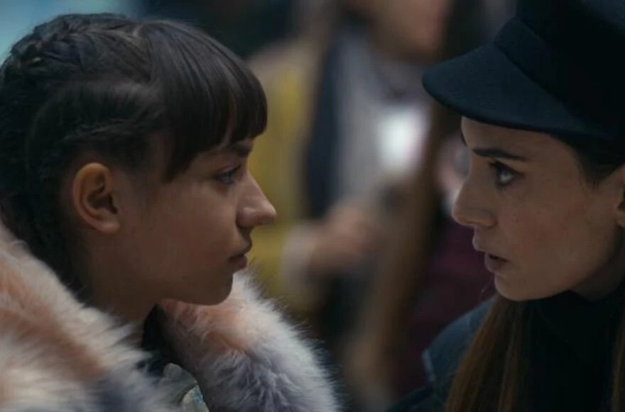 Biz Kimden Kaçıyorduk Anne kitap konusu nedir? Biz Kimden Kaçıyorduk oyuncuları!