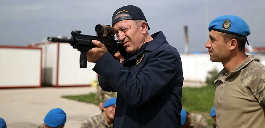 Milli Savunma Bakanı Hulusi Akar'dan milletvekilliği adaylığına ilişkin açıklama