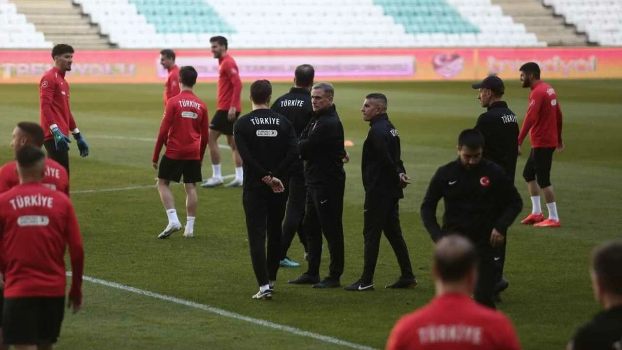 Stefan Kuntz iddiaları yalanladı: Ramazana saygı duyuyorum