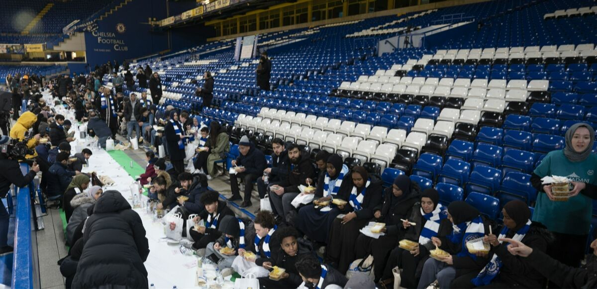 Chelsea toplu iftar verdi, Premier Lig tarihinde bir ilk gerçekleşti