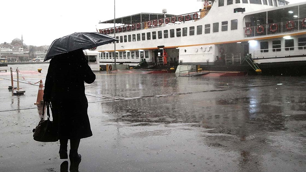 Deniz ulaşımına hava muhalefeti engeli! İstanbul ve Bursa&#039;da seferler durdu