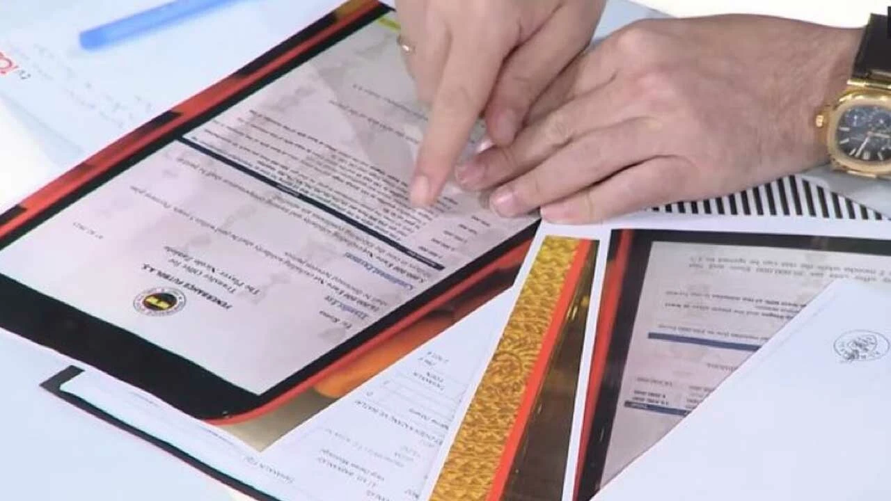 Erden Timur, Fenerbahçe'nin Nicolo Zaniolo teklifini canlı yayında gösterdi