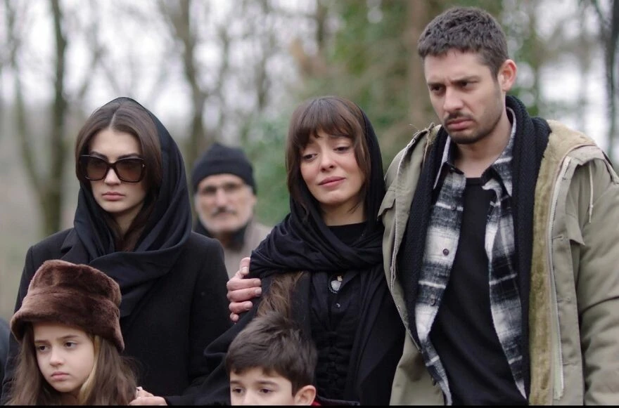 Kraliçe dizisi Zeynep kimdir, gerçek adı ne? Selin Şekerci kaç yaşında, nereli?