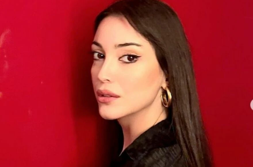 Öz kızı olsa bu kadar benzer! Yüz Yıllık Mucize'de şaşırtan benzerlik!