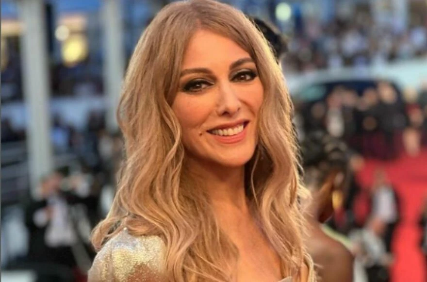 Öz kızı olsa bu kadar benzer! Yüz Yıllık Mucize'de şaşırtan benzerlik!