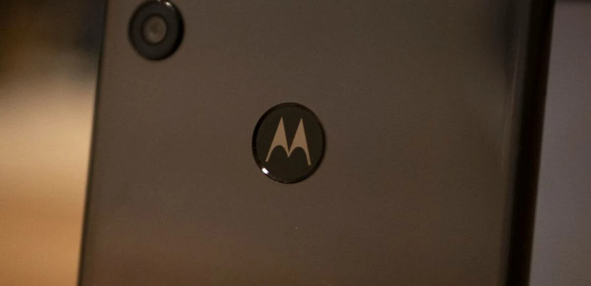 Motorola yeniden sahalara dönebilir! Motorola Edge 40 modelinin görüntüleri sızdırıldı: Teknik detayları ve tasarımı dikkat çekiyor