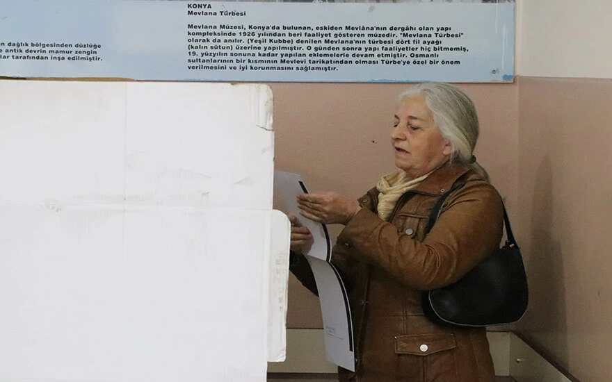 Bulgaristan yine erken seçimle sandık başında! Türkiye'de 162 noktada oy verme noktası kuruldu