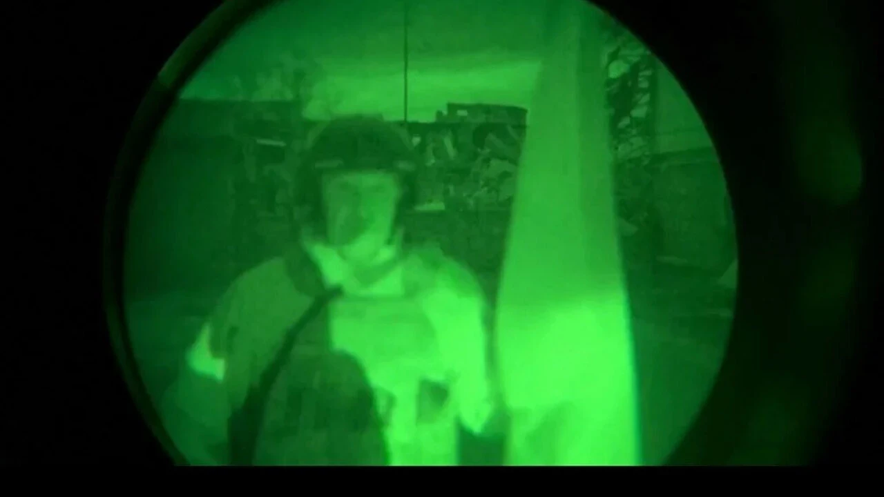 Ukrayna'nın 'Doğudaki son kalesi' Bakhmut'a Rus bayrağı dikildi iddiası! Görüntüler kafa karıştırdı