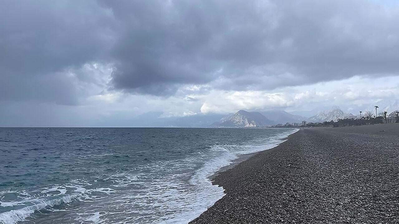 Meteoroloji uyardı: Akdeniz Bölgesi&#039;nde kuvvetli fırtına bekleniyor