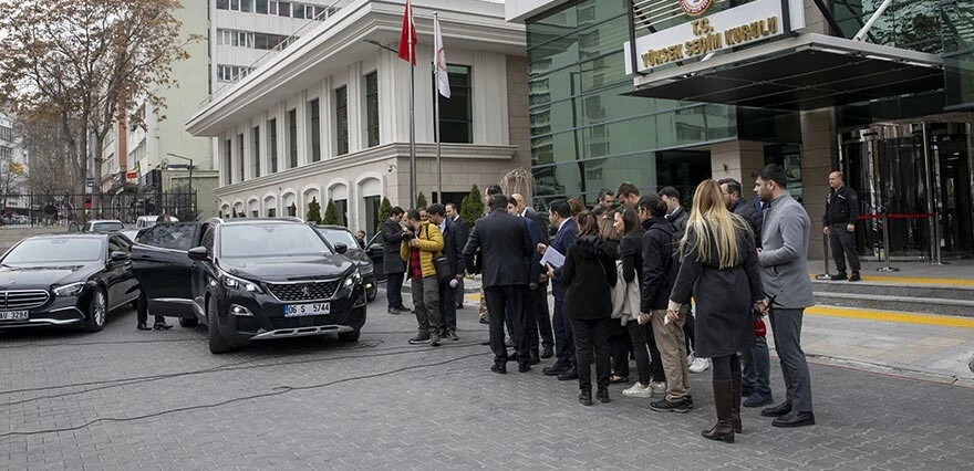 Partilerde kritik hafta: Milletvekili listeleri pazar günü YSK'ya teslim edilecek Partilerde kritik hafta: Milletvekili listeleri pazar günü YSK'ya teslim edilecek