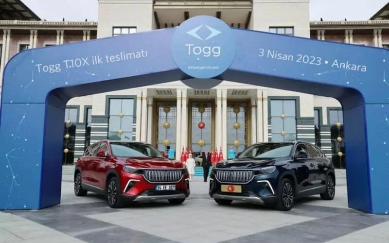 Dereyi görmeden paçaları sıvadı: Başvuruda adı çıkmayan Sinan Akçıl Togg için iki aracını da sattı!