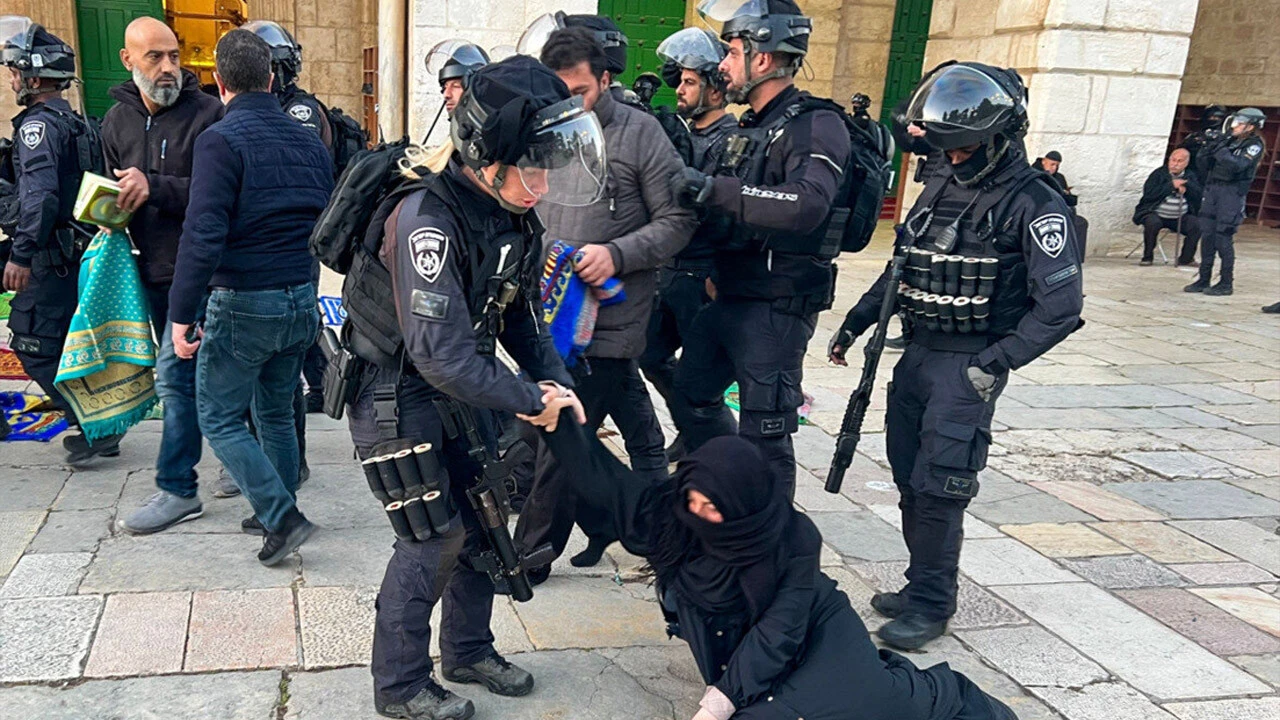 İsrail'den Mescid-i Aksa itirafı: Orantısız güç kullanıldı herkese zarar verdi