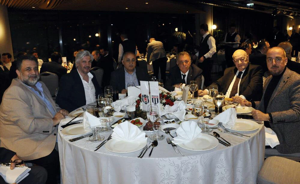 Beşiktaş Başkanı Ahmet Nur Çebi'den çarpıcı sözler: "TFF, Erden Timur’u seviyor"