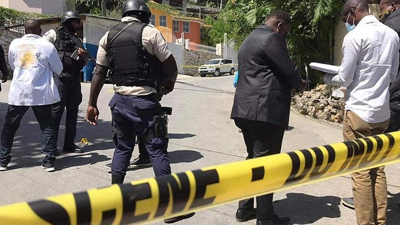 Haiti&#039;de sokak ortasında kanlı infaz: Çete üyeleri pusu kurdukları üç polisi kurşuna dizdi