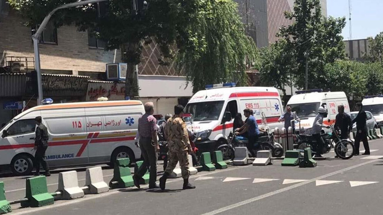 İran&#039;da kız öğrencileri zehirlemeye devam ediyorlar! Kimyasal gaz kullanıyorlar