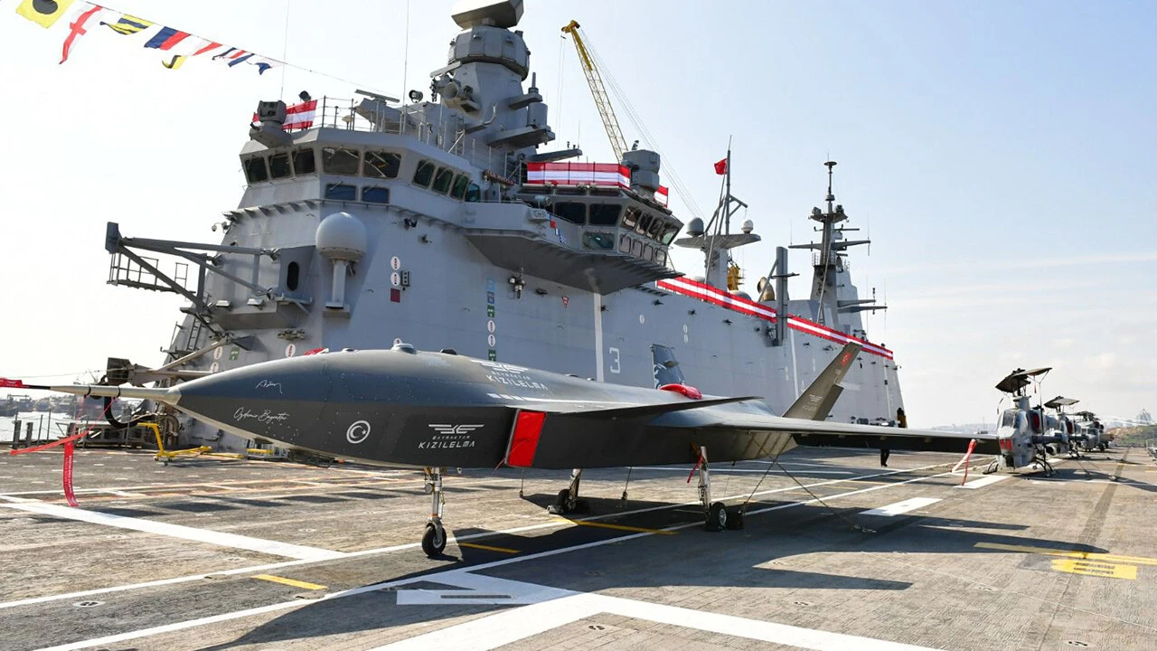 TCG Anadolu için tarihi gün, donanmaya teslim edildi! Cumhurbaşkanı Erdoğan: 2023 yılı savunma alanında milat