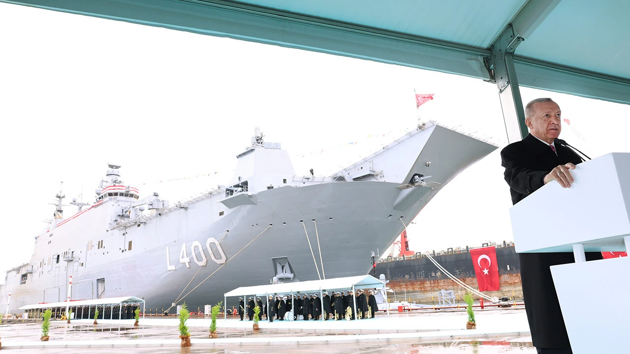 TCG Anadolu için tarihi gün, donanmaya teslim edildi! Cumhurbaşkanı Erdoğan: 2023 yılı savunma alanında milat