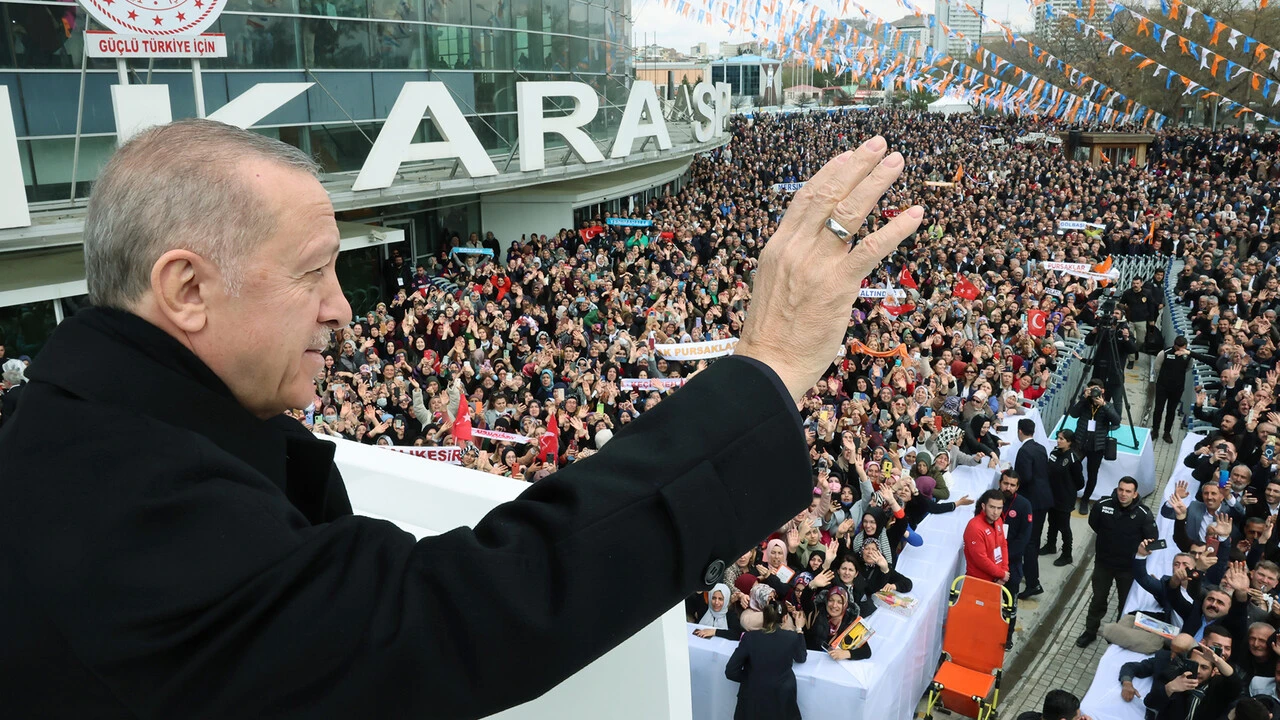 AK Parti için tarihi gün! Erdoğan, seçim beyannamesini açıkladı, müjdeleri peş peşe verdi AK Parti için tarihi gün! Erdoğan, seçim beyannamesini açıkladı, müjdeleri peş peşe verdi
