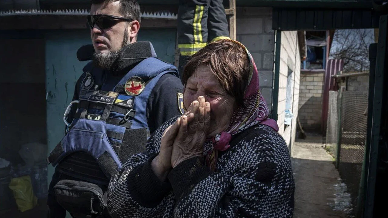 Bakhmut 3 yandan sarıldı saldırılar çok yoğun! Siviller zor durumda